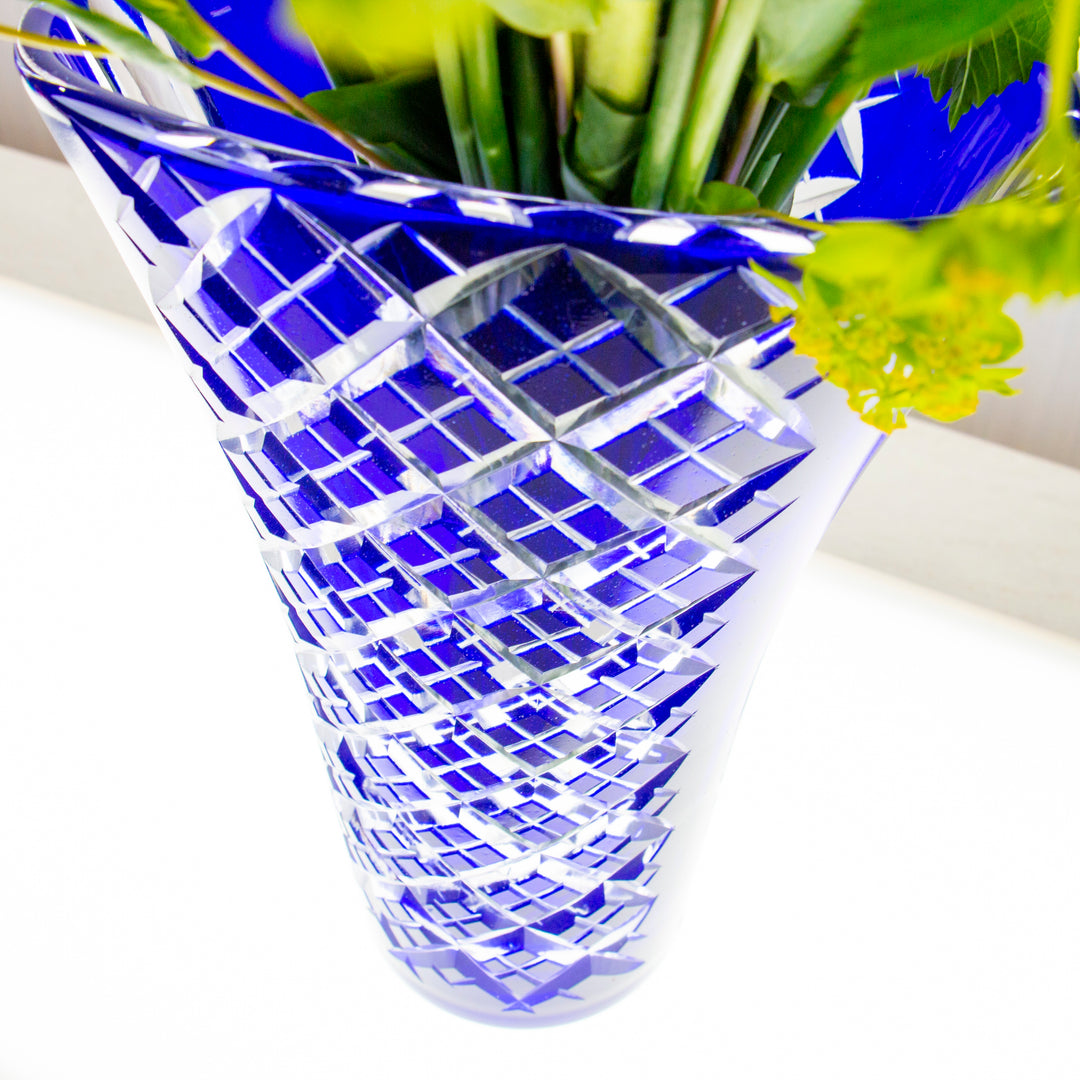 天開扇型花器 – 深川硝子工芸